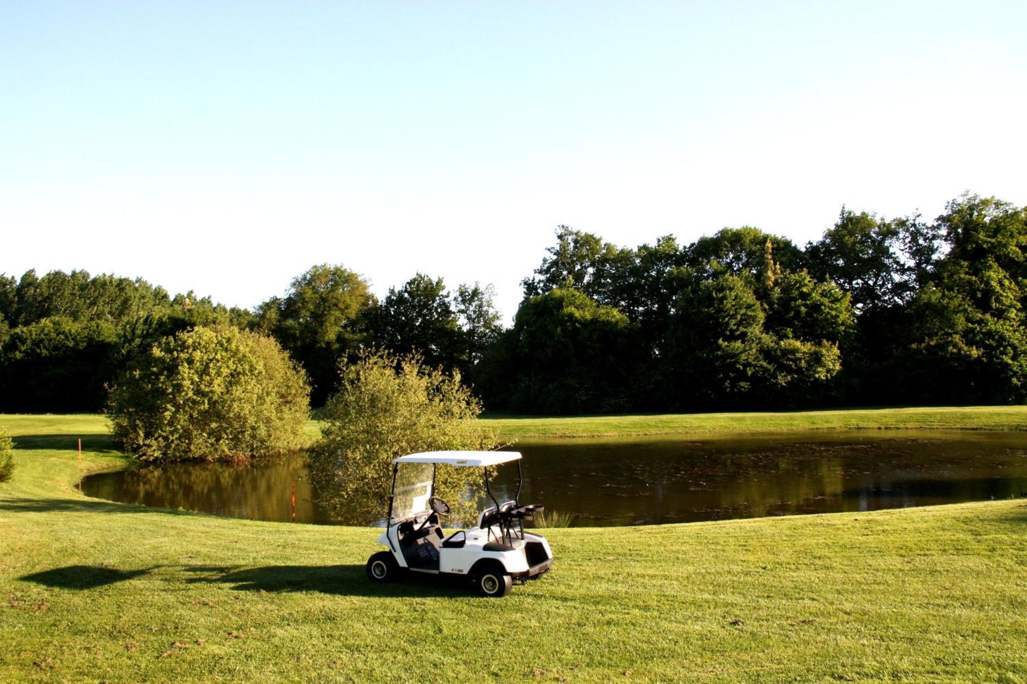 Hotel Anjou Golf And Country Club à Champigné Extérieur photo